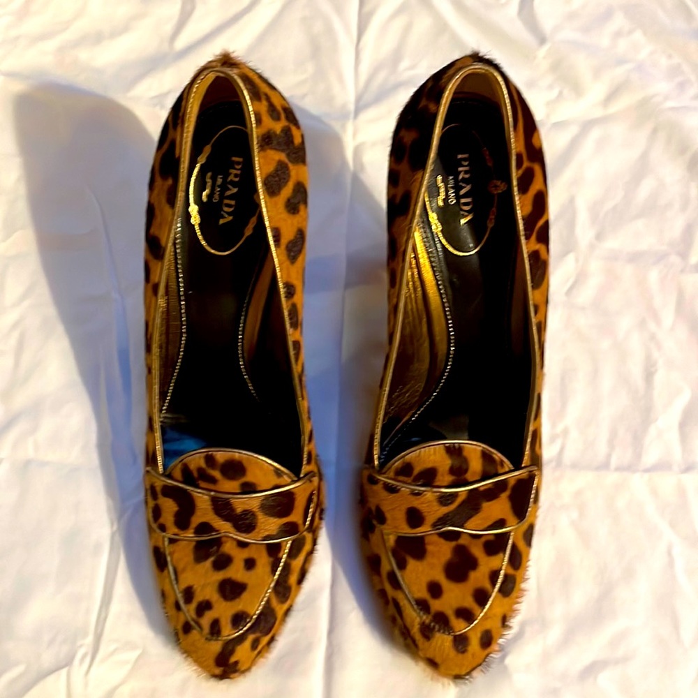 Prada Milano calf skin leopard print heels